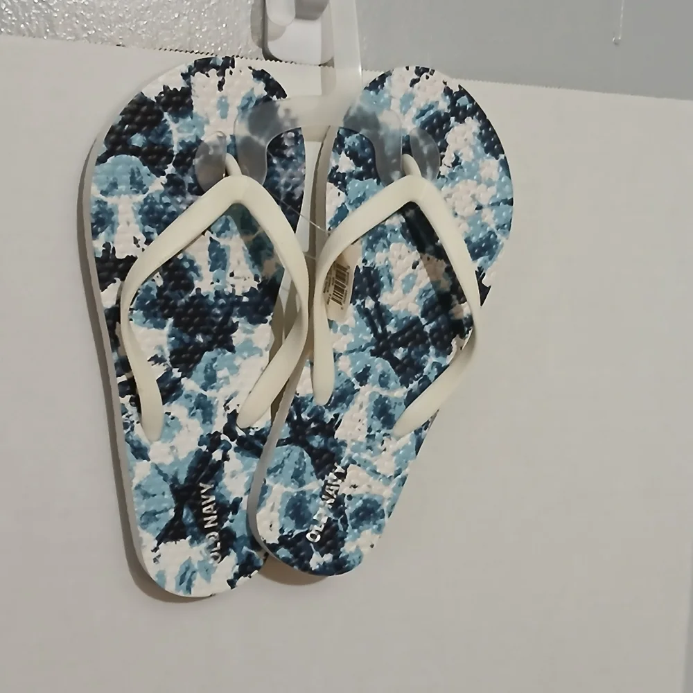 OLD NAVY BRAND‎ BOYS FLIP FLOPS SIZE  1-2